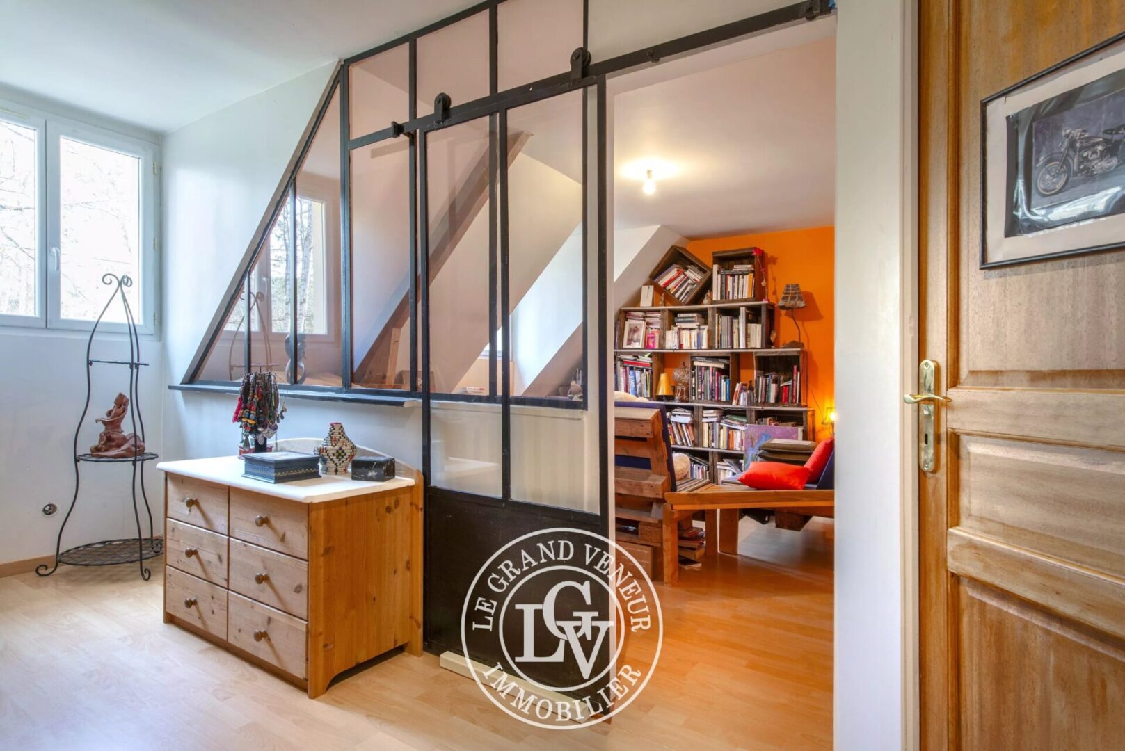 PROCHE BARBIZON – À ARBONNE LA FORÊT – MAISON FAMILIALE DE 5 CHAMBRES + DÉPENDANCE 3 PIÈCES SUR TERRAIN DE CARACTÈRE DE 3455M²