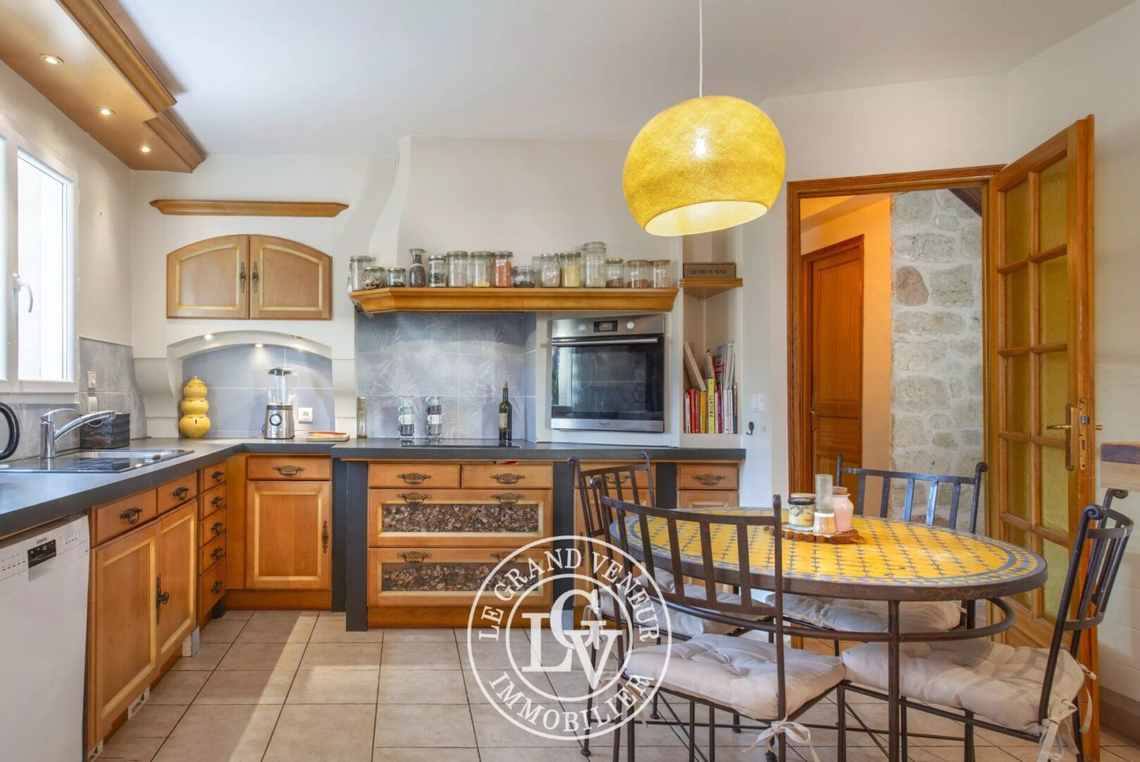 PROCHE BARBIZON – À ARBONNE LA FORÊT – MAISON FAMILIALE DE 5 CHAMBRES + DÉPENDANCE 3 PIÈCES SUR TERRAIN DE CARACTÈRE DE 3455M²