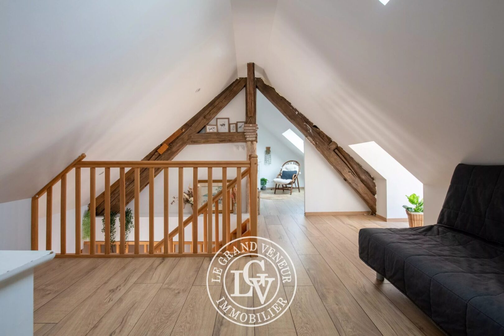 20 MIN DE NEMOURS – À BEAUMONT DU GATINAIS – PROPRIÉTÉ COMPRENANT DEUX LONGÈRES RÉNOVÉES – 8 CHAMBRES- 7 325 M² DE TERRAIN