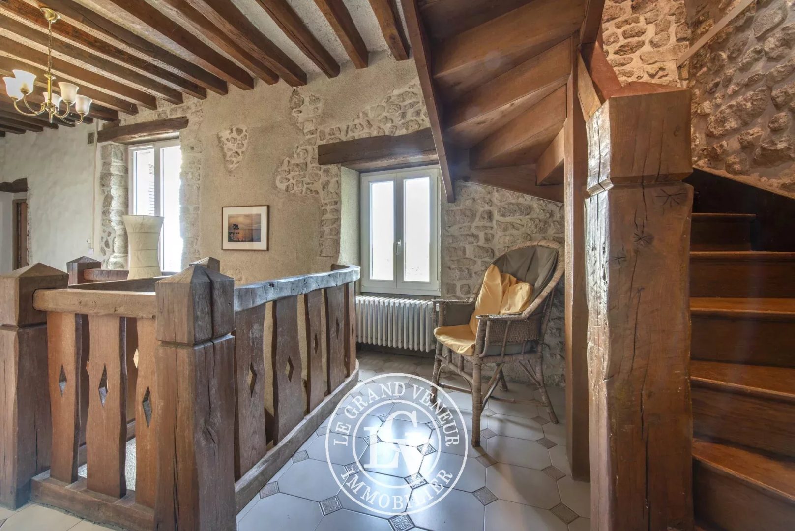 CHATEAU LANDON – 35 MIN SUD FONTAINEBLEAU – MAISON DE CARACTÈRE DE 168 M² AVEC VUE IMPRENABLE