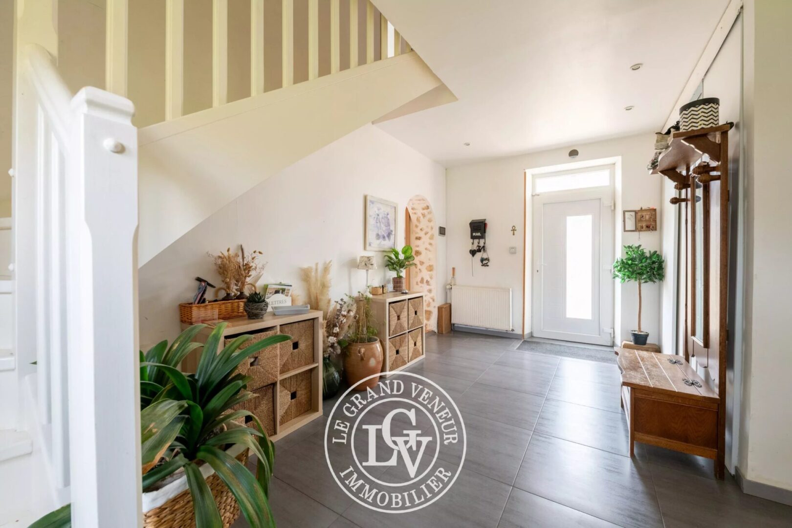 20 MIN DE NEMOURS – À BEAUMONT DU GATINAIS – PROPRIÉTÉ COMPRENANT DEUX LONGÈRES RÉNOVÉES – 8 CHAMBRES- 7 325 M² DE TERRAIN