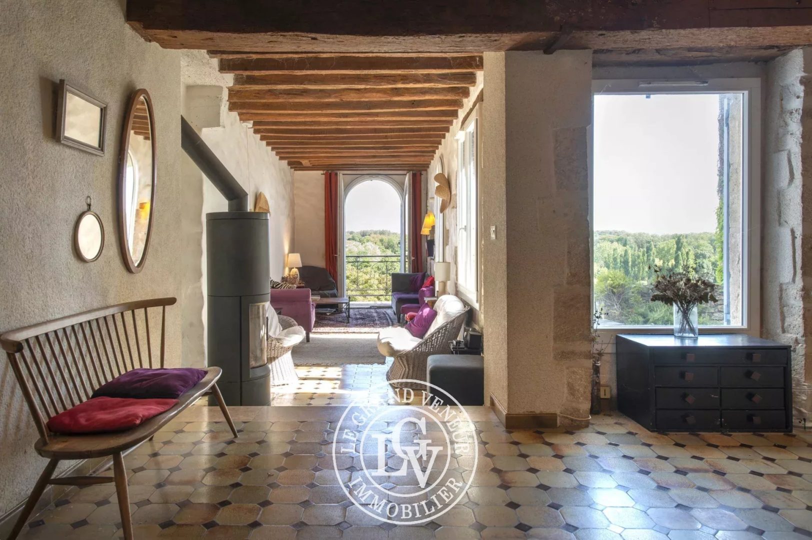 CHATEAU LANDON – 35 MIN SUD FONTAINEBLEAU – MAISON DE CARACTÈRE DE 168 M² AVEC VUE IMPRENABLE