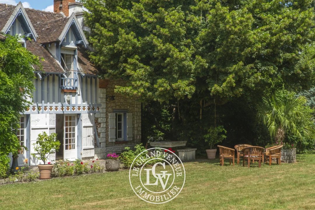 BOIS LE ROI – BORD DE SEINE – PROPRIÉTÉ DANS UN UN CADRE NATUREL EXCEPTIONNEL