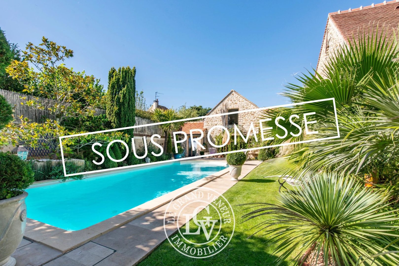 4 MIN DE BARBIZON – À PERTHES-EN-GÂTINAIS – AUTHENTIQUE PROPRIÉTÉ TRADITIONNELLE RÉNOVÉE DE 5 CHAMBRES ET DÉPENDANCE- PISCINE- JARDIN CLOS ET PAYSAGER