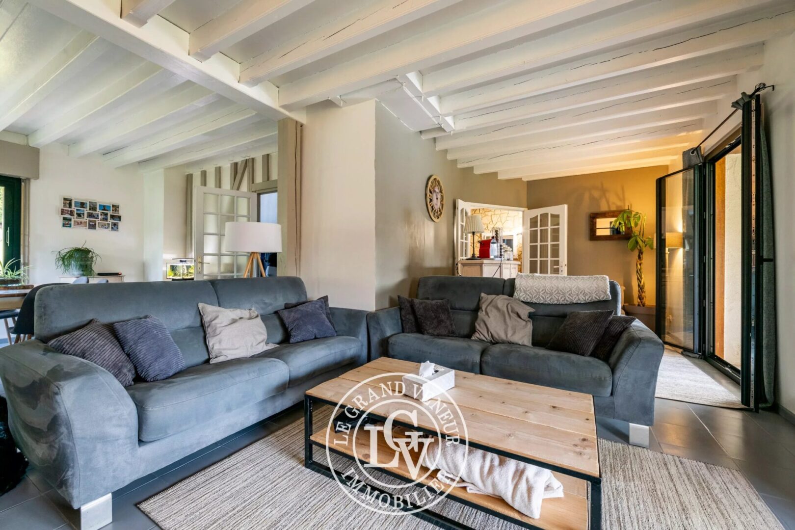 30 MIN SUD FONTAINEBLEAU – PALEY – MAISON DE CHARME DE 150 M²  AVEC PISCINE SUR 3500 M² DE TERRAIN AU CALME ABSOLU