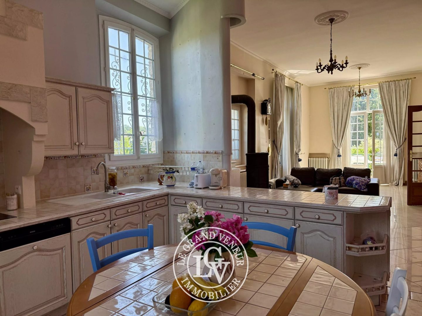 PROCHE FONTAINEBLEAU – VULAINES SUR SEINE – DEMEURE BOURGEOISE DE CARACTÈRE – 351 M² – JARDIN PAYSAGER