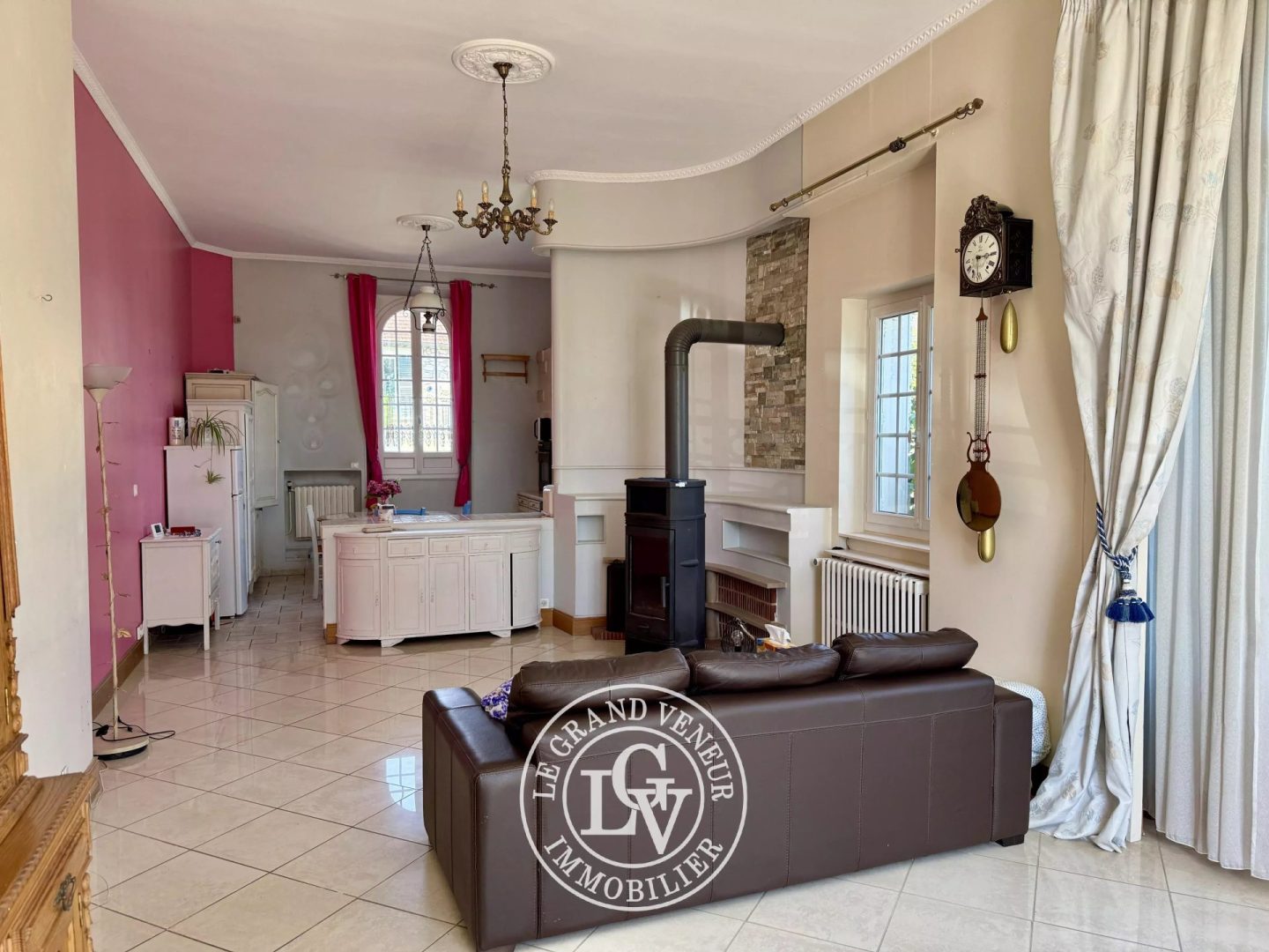 PROCHE FONTAINEBLEAU – VULAINES SUR SEINE – DEMEURE BOURGEOISE DE CARACTÈRE – 351 M² – JARDIN PAYSAGER