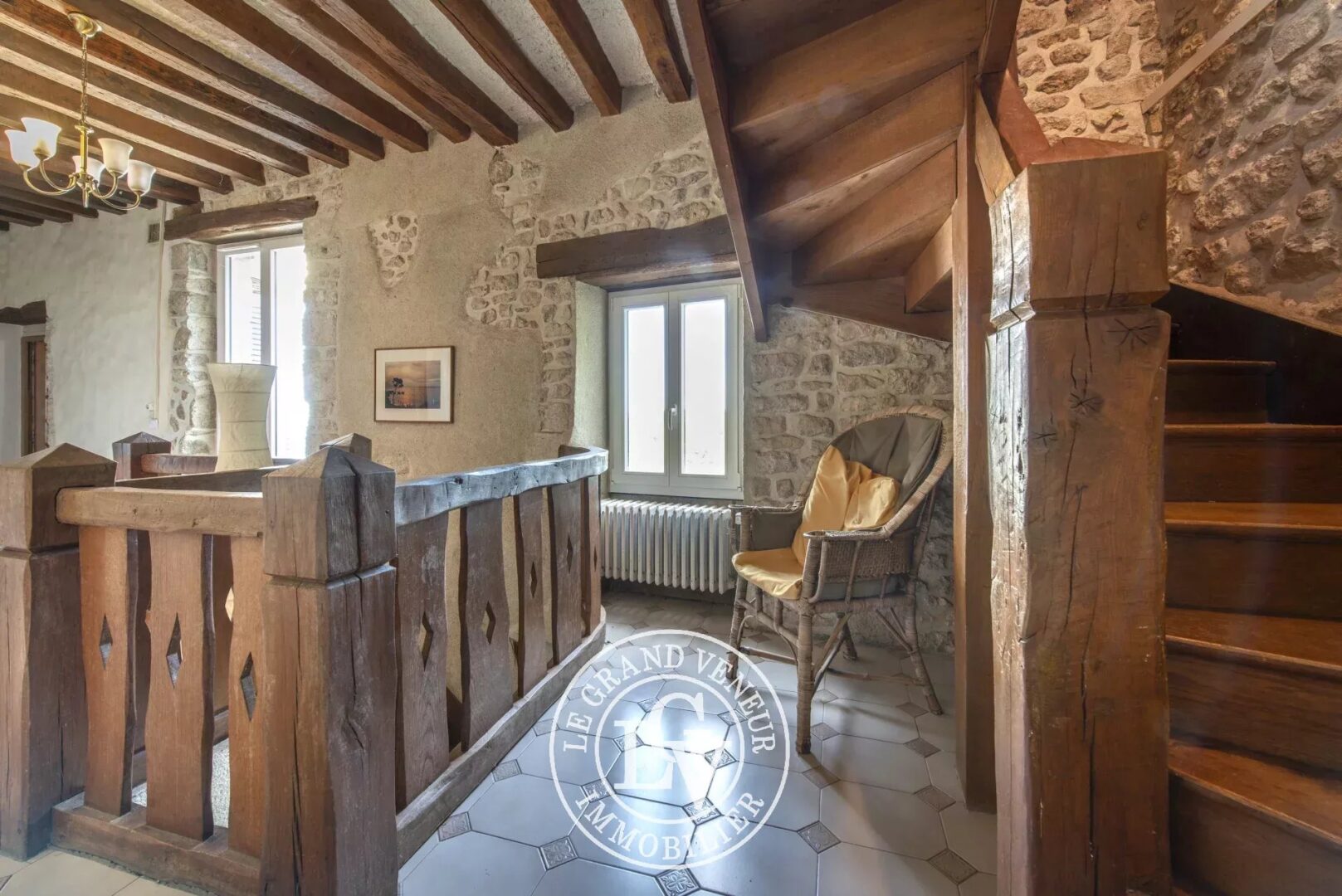 CHATEAU LANDON – 35 MIN SUD FONTAINEBLEAU – MAISON DE CARACTÈRE DE 168 M² AVEC VUE IMPRENABLE