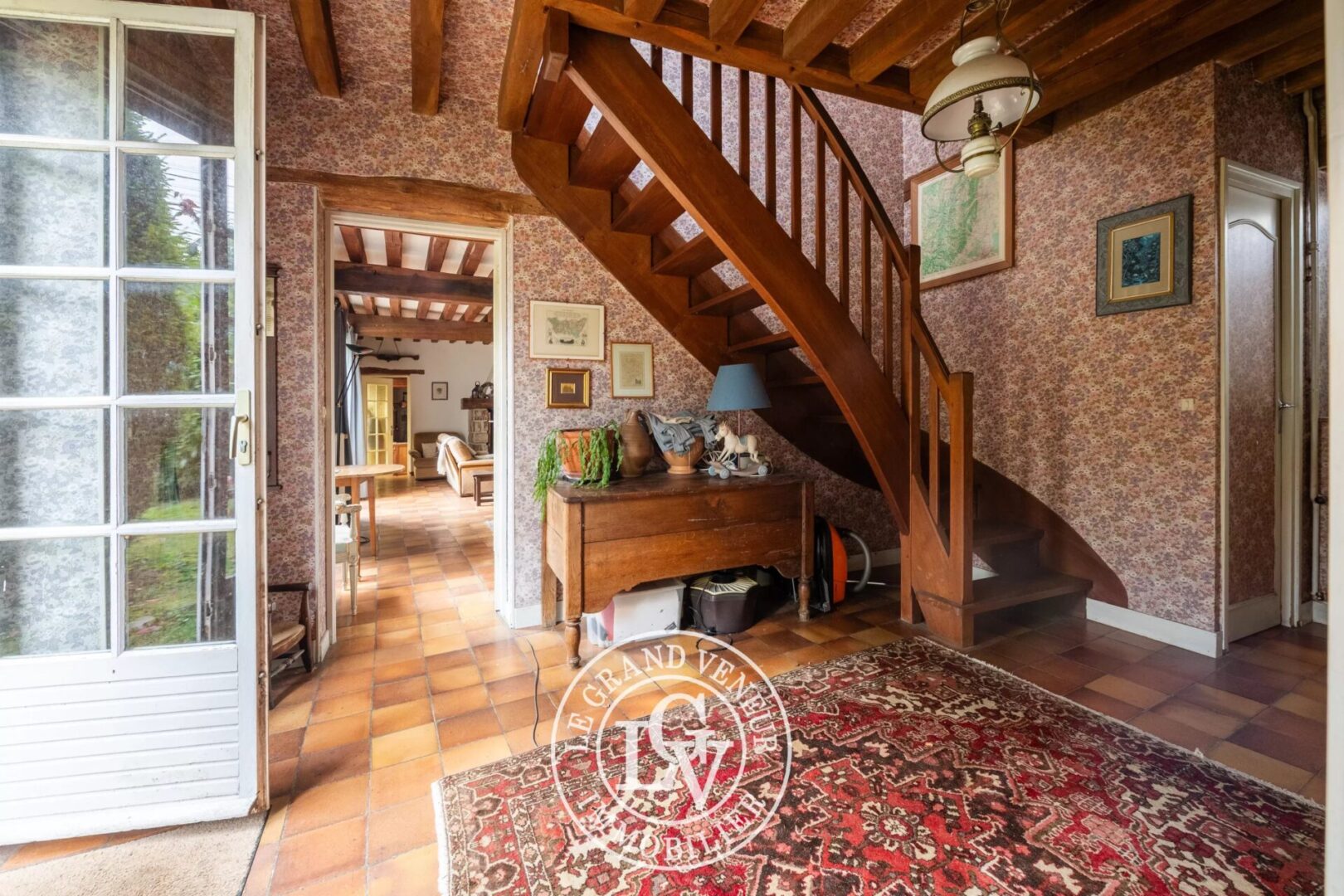 4MN DE BARBIZON – À PERTHES-EN-GÂTINAIS- AUTHENTIQUE LONGÈRE 386M² – GRANGE 100M² AU SOL – CAVE VOUTÉE – JARDIN CLOS 2000M²