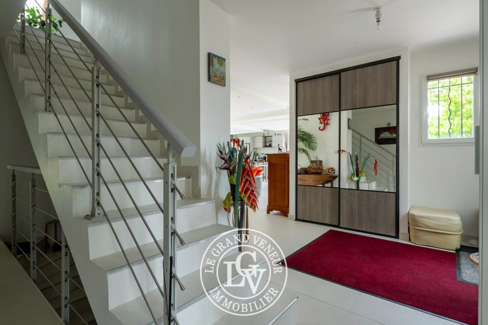 À 8MN DE MELUN – À MOISENAY – VILLA CONTEMPORAINE DE 205M² – 6 CHAMBRES – SOUS SOL TOTAL – JARDIN PAYSAGER DE 1045M²