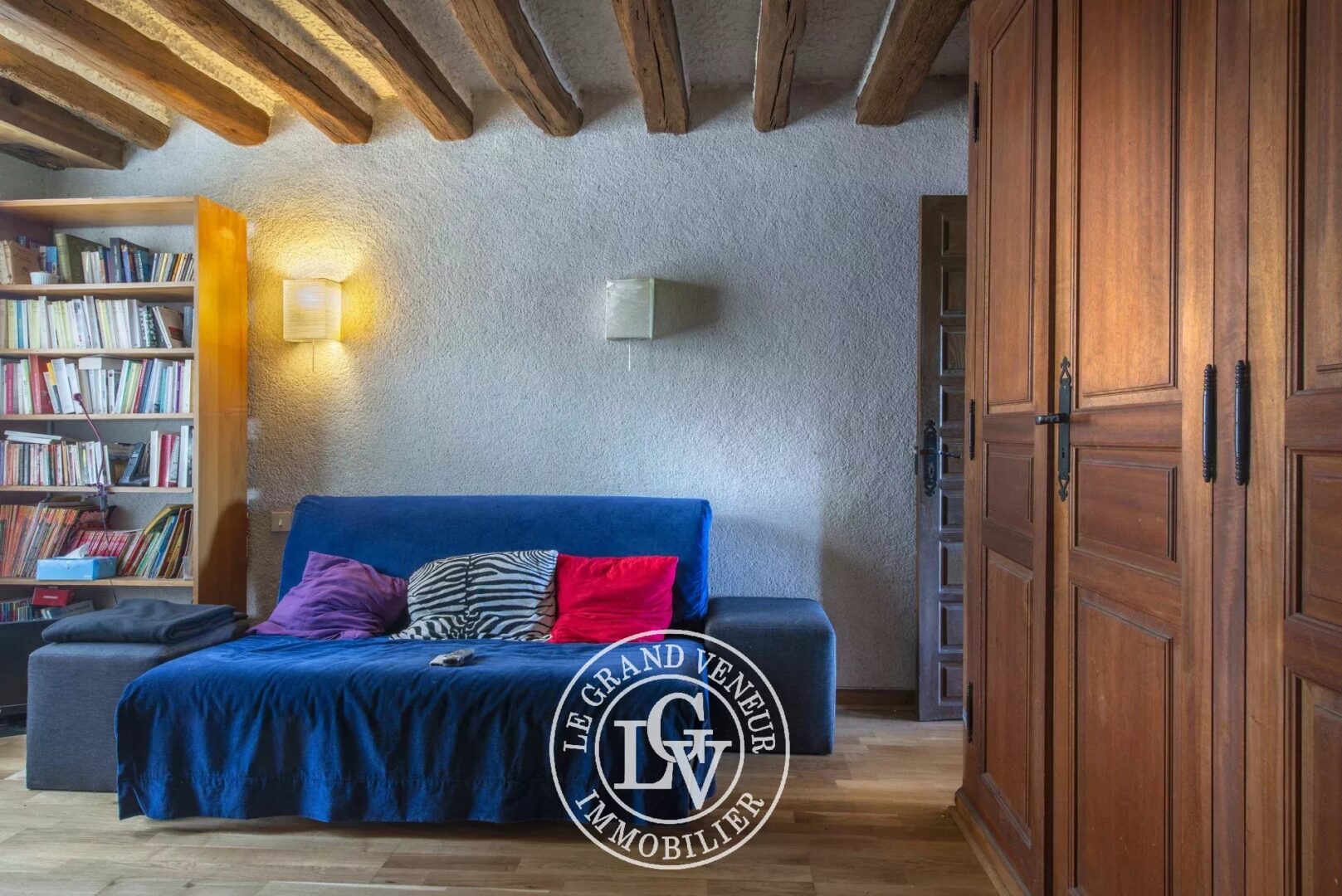 CHATEAU LANDON – 35 MIN SUD FONTAINEBLEAU – MAISON DE CARACTÈRE DE 168 M² AVEC VUE IMPRENABLE
