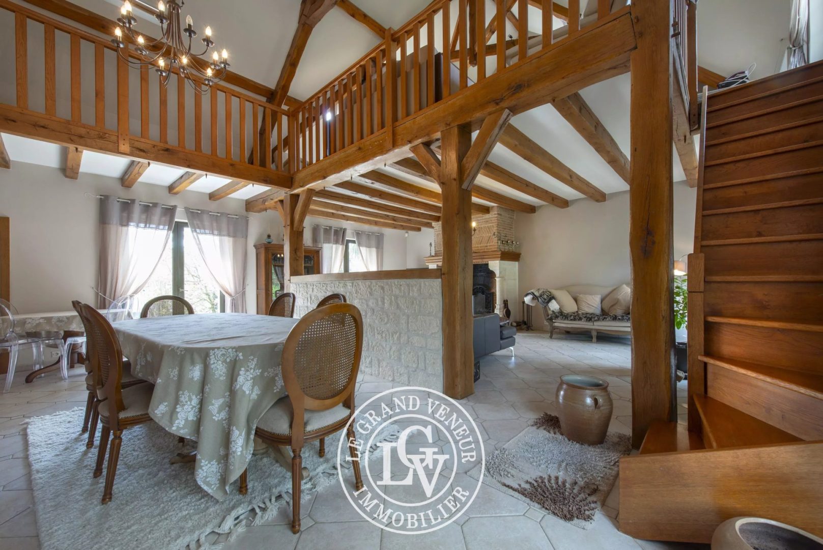 SOUS PROMESSE – CHARMANTE MAISON EN PIERRE ET SON JARDIN BUCCOLIQUE