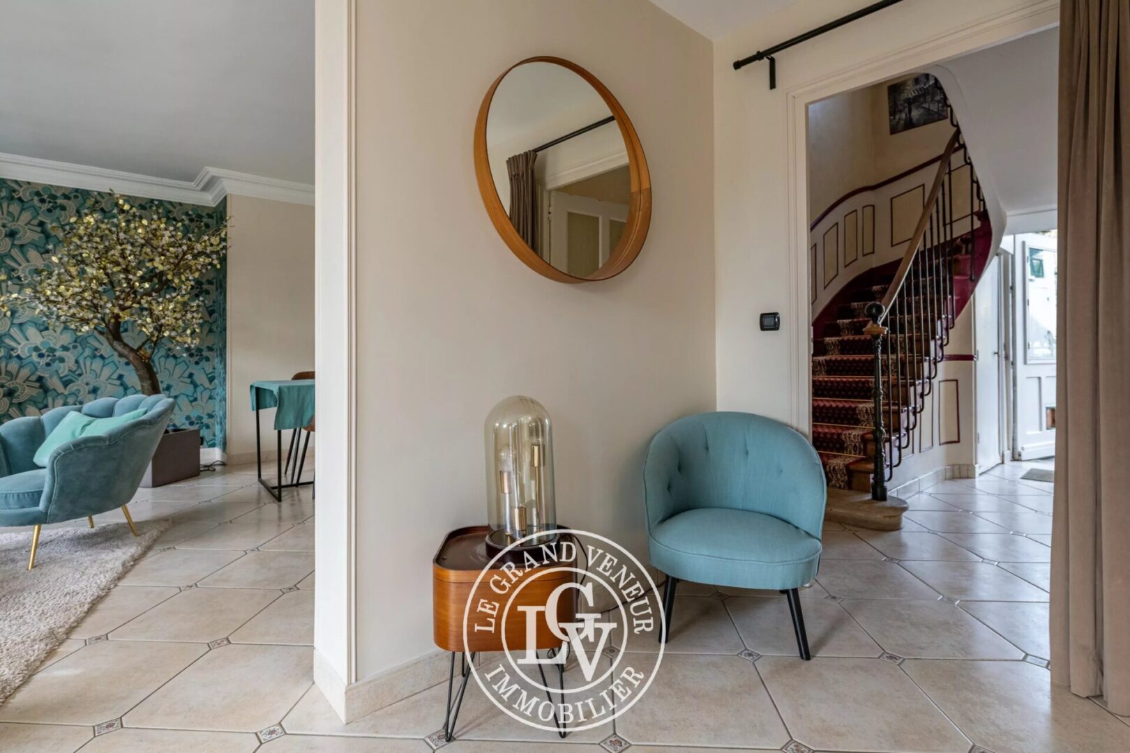 PROCHE FONTAINEBLEAU – VULAINES SUR SEINE – MAISON DE MAÎTRE DE 289 M² ET APPARTEMENT INDÉPENDANT DE 41 M² SUR UN BEAU JARDIN PAYSAGER DE 1989 M²
