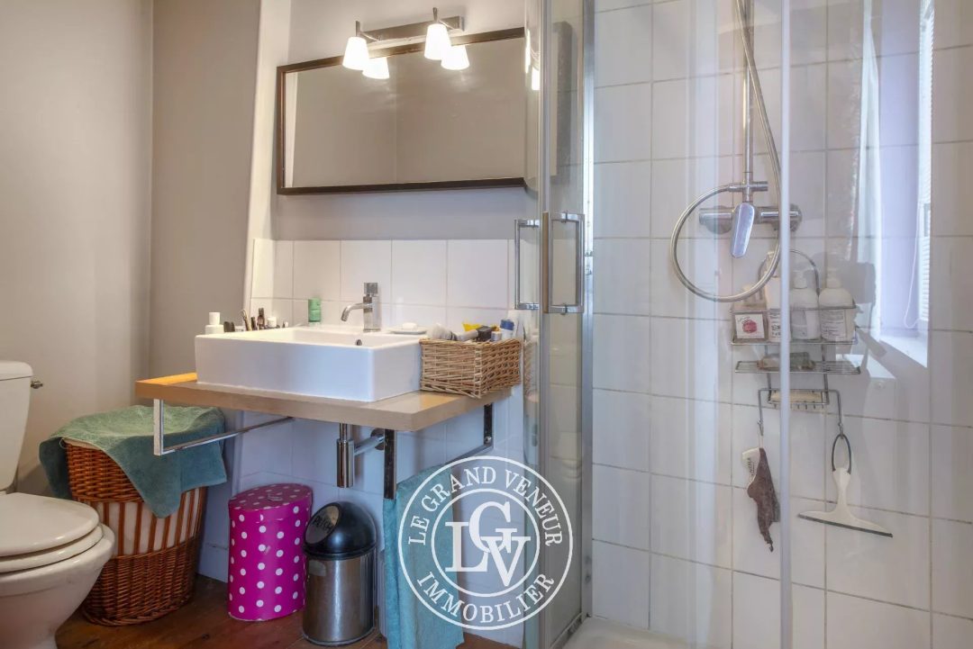 SAMOIS SUR SEINE – MAISON DE CARACTÈRE AU COEUR DU VILLAGE – 117 M²