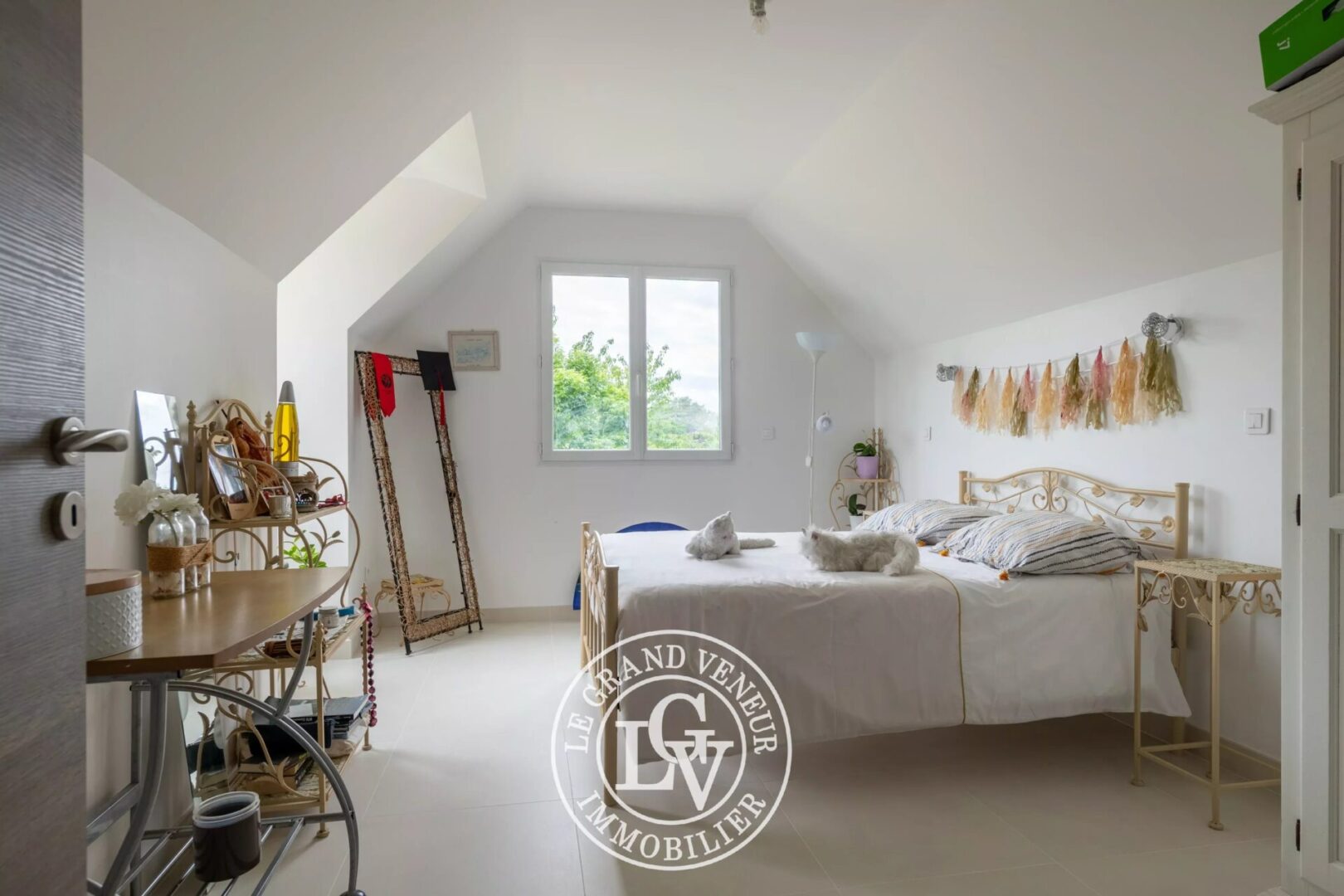 À 8MN DE MELUN – À MOISENAY – VILLA CONTEMPORAINE DE 205M² – 6 CHAMBRES – SOUS SOL TOTAL – JARDIN PAYSAGER DE 1045M²