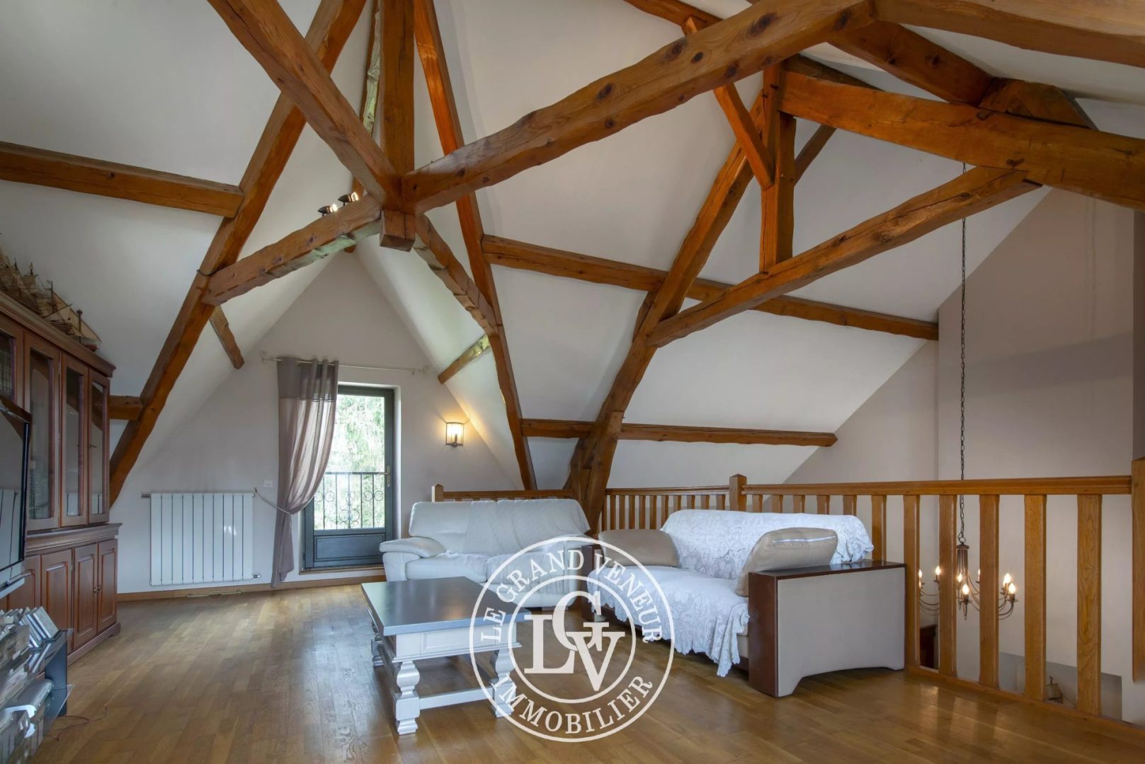SOUS PROMESSE – CHARMANTE MAISON EN PIERRE ET SON JARDIN BUCCOLIQUE
