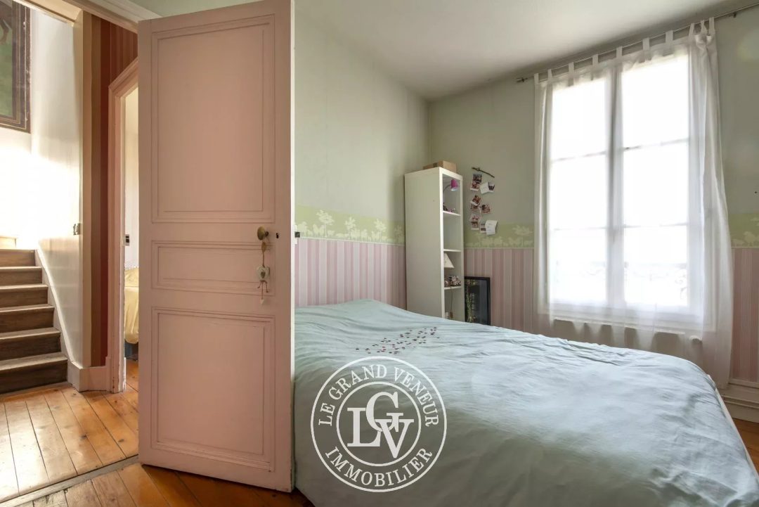 SAMOIS SUR SEINE – MAISON DE CARACTÈRE AU COEUR DU VILLAGE – 117 M²