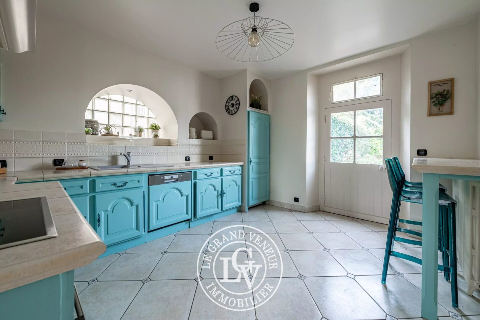 PROCHE FONTAINEBLEAU – VULAINES SUR SEINE – MAISON DE MAÎTRE DE 289 M² ET APPARTEMENT INDÉPENDANT DE 41 M² SUR UN BEAU JARDIN PAYSAGER DE 1989 M²