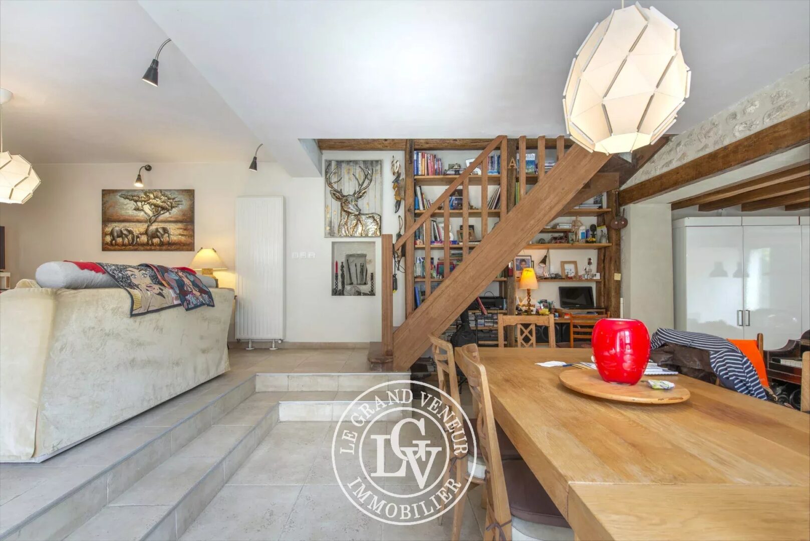 PROCHE FONTAINEBLEAU – À FROMONT – AUTHENTIQUE PROPRIÉTÉ DE 285M²- 7 CHAMBRES AVEC GÎTE INDÉPENDANT ET BUREAU/ATELIER,  ÉDIFIÉE SUR PARC CLOS ET PAYSAGER DE 1994M²