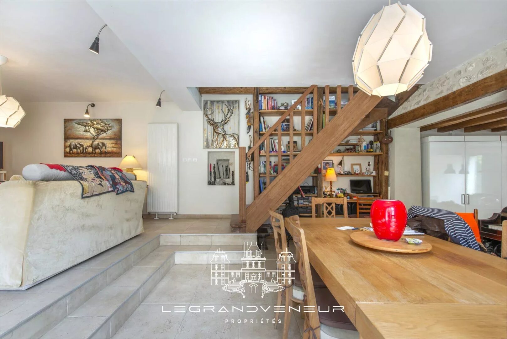 PROCHE NEMOURS – À FROMONT – AUTHENTIQUE PROPRIÉTÉ DE 285M²- 7 CHAMBRES AVEC GÎTE INDÉPENDANT ET BUREAU/ATELIER, ÉDIFIÉE SUR PARC CLOS ET PAYSAGER DE 1994M²