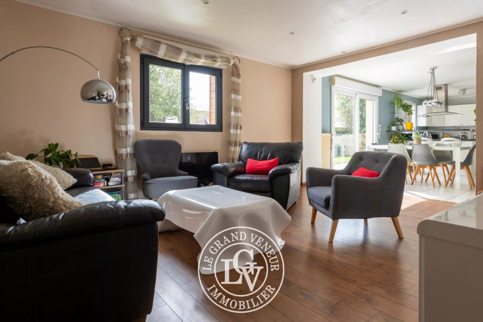 PROCHE FONTAINEBLEAU – THOMERY – MAISON FAMILIALE DE 180 M²  – ENVIRONNEMENT CALME ET RECHERCHÉ