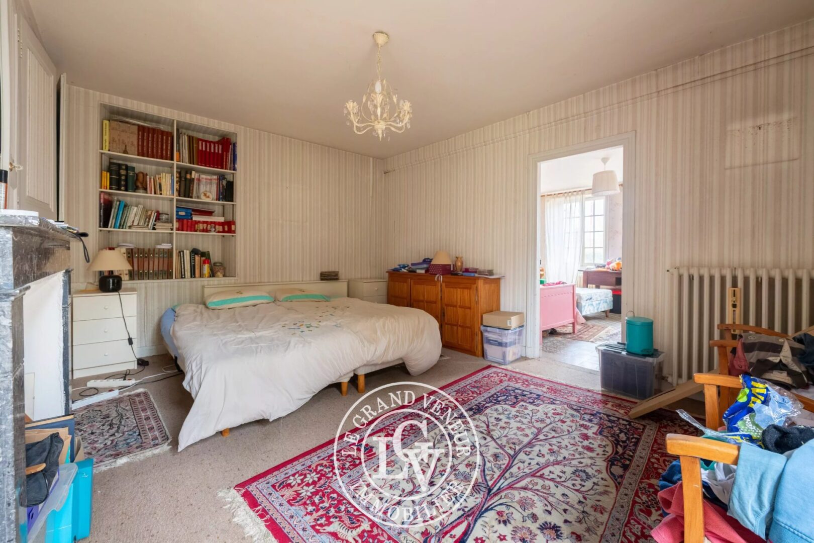 4MN DE BARBIZON – À PERTHES-EN-GÂTINAIS- AUTHENTIQUE LONGÈRE 386M² – GRANGE 100M² AU SOL – CAVE VOUTÉE – JARDIN CLOS 2000M²