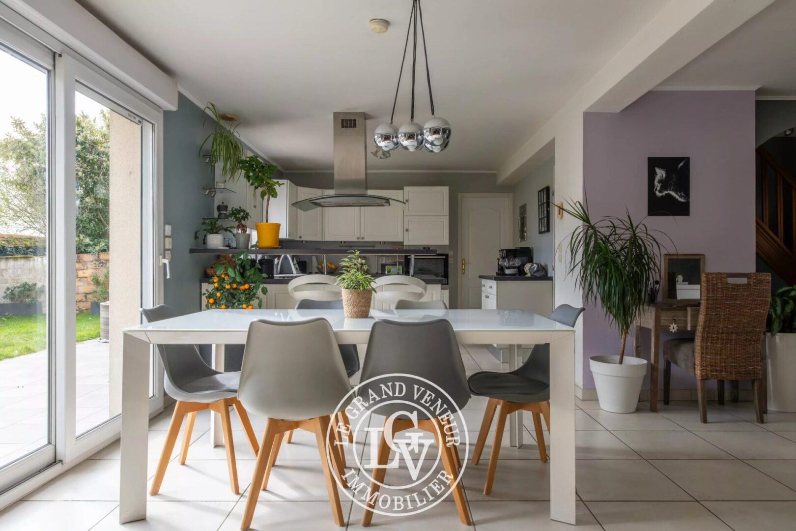 PROCHE FONTAINEBLEAU – THOMERY – MAISON FAMILIALE DE 180 M²  – ENVIRONNEMENT CALME ET RECHERCHÉ