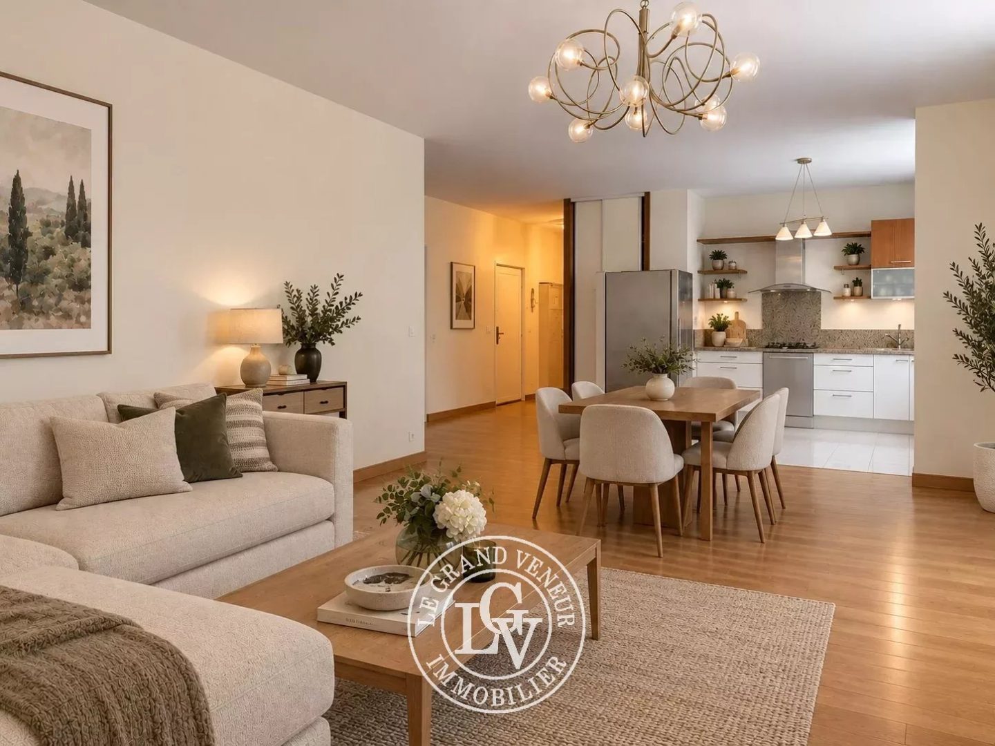 FONTAINEBLEAU – HYPER-CENTRE – APPARTEMENT FAMILIAL DE 106 M² AVEC ASCENSEUR, CAVE ET BOX