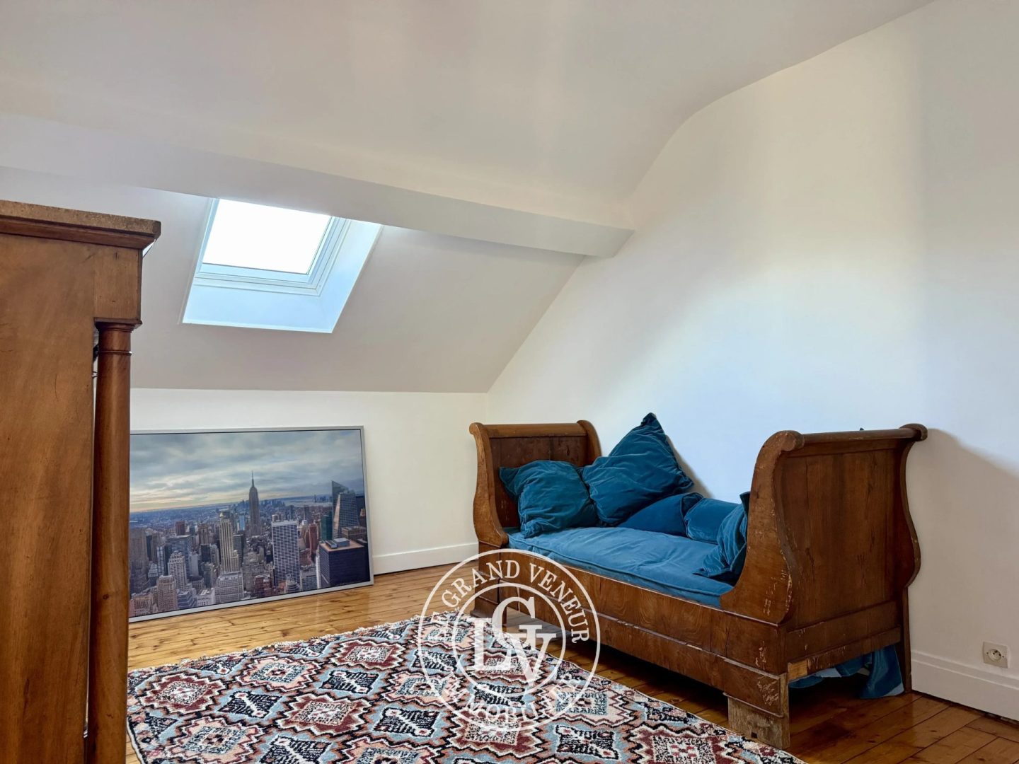 FONTAINEBLEAU – ÉLÉGANTE MAISON BOURGEOISE DE 227 M² AVEC JARDIN, VÉRANDA ET GARAGE