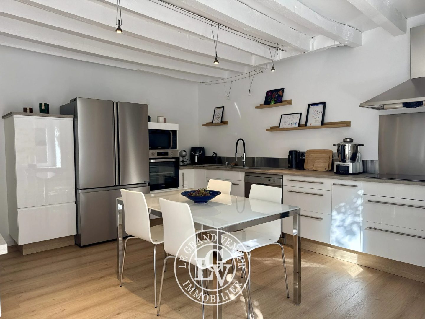 FONTAINE-LE-PORT – MAISON DE CHARME DE 176 M² AVEC DÉPENDANCE ET TERRAIN DE 2 005 M²