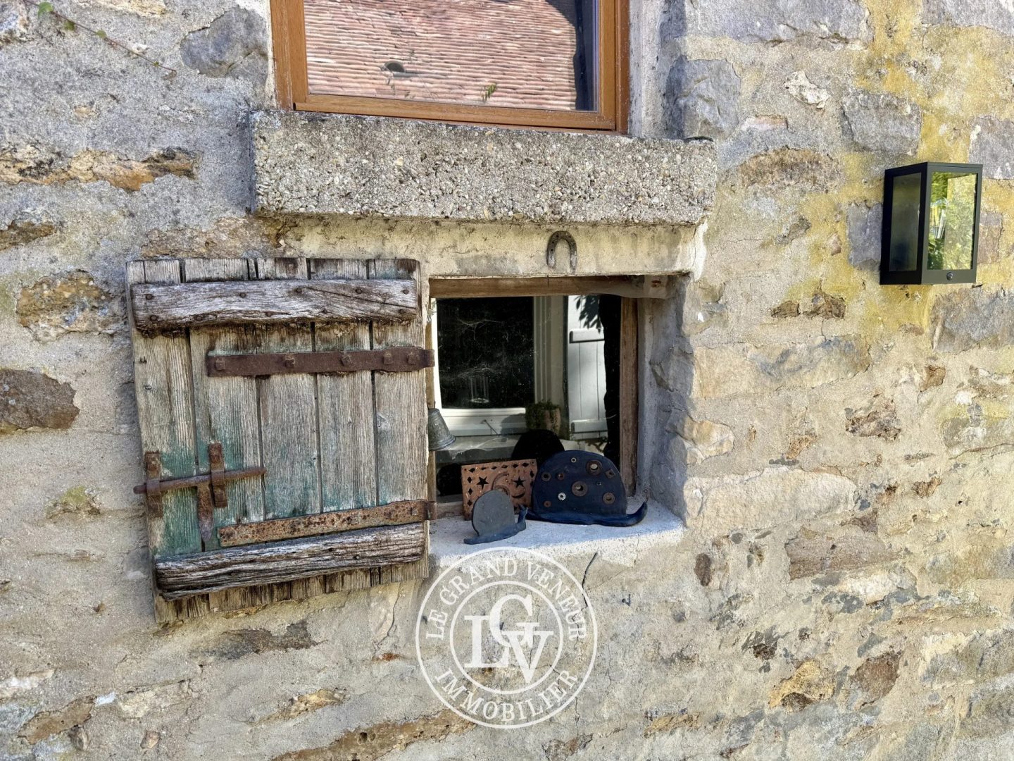 FONTAINE-LE-PORT – MAISON DE CHARME DE 176 M² AVEC DÉPENDANCE ET TERRAIN DE 2 005 M²