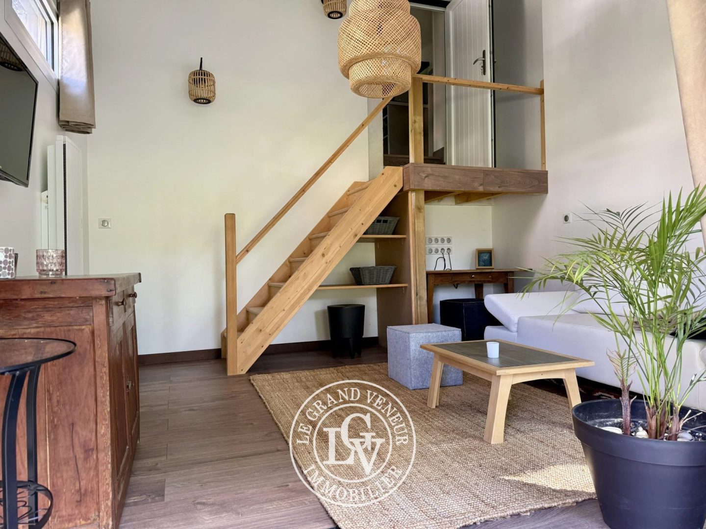 FONTAINE-LE-PORT – MAISON DE CHARME DE 176 M² AVEC DÉPENDANCE ET TERRAIN DE 2 005 M²