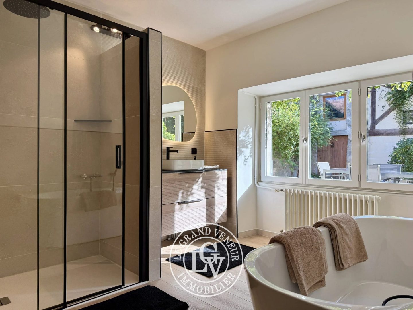 FONTAINE-LE-PORT – MAISON DE CHARME DE 176 M² AVEC DÉPENDANCE ET TERRAIN DE 2 005 M²