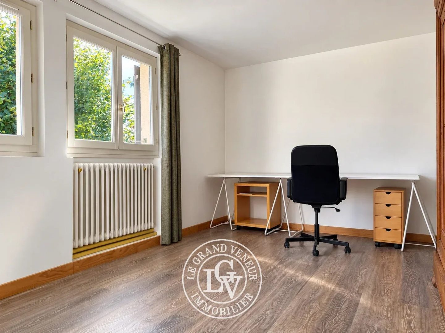 FONTAINE-LE-PORT – MAISON DE CHARME DE 176 M² AVEC DÉPENDANCE ET TERRAIN DE 2 005 M²